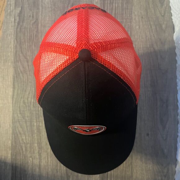 Bacardi Rum Red Black Bat Logo Adjustable Snapback Mesh Trucker Baseball Hat Cap - Picture 2 of 8